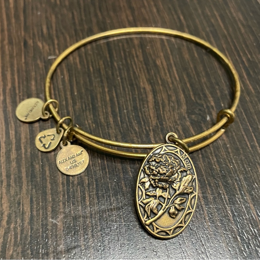 Alex and Ani One size Mom bracelet